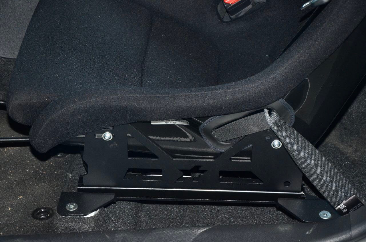ATOMIC AT-002YL Seat Mount Kit left for Pole Position/SPG TOYOTA GR Yaris 2019+ (Фото-3)