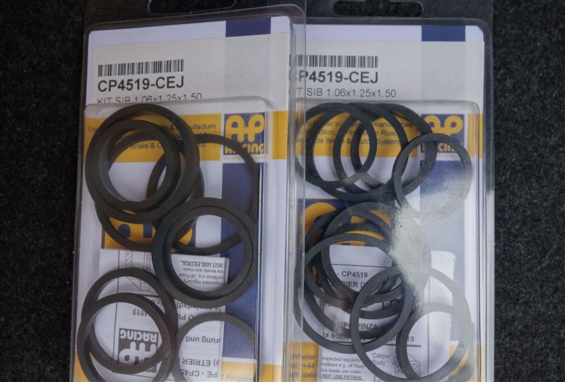 ᐉ AP RACING CP4519CEJ Caliper Rebuild Kit CP5555 (1,06x1,25x1,50