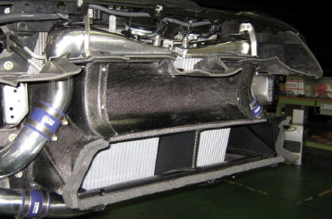 HKS 13001-AN013 Intercooler Kit For Nissan GT-R R35 2007-2010 (Photo-1)